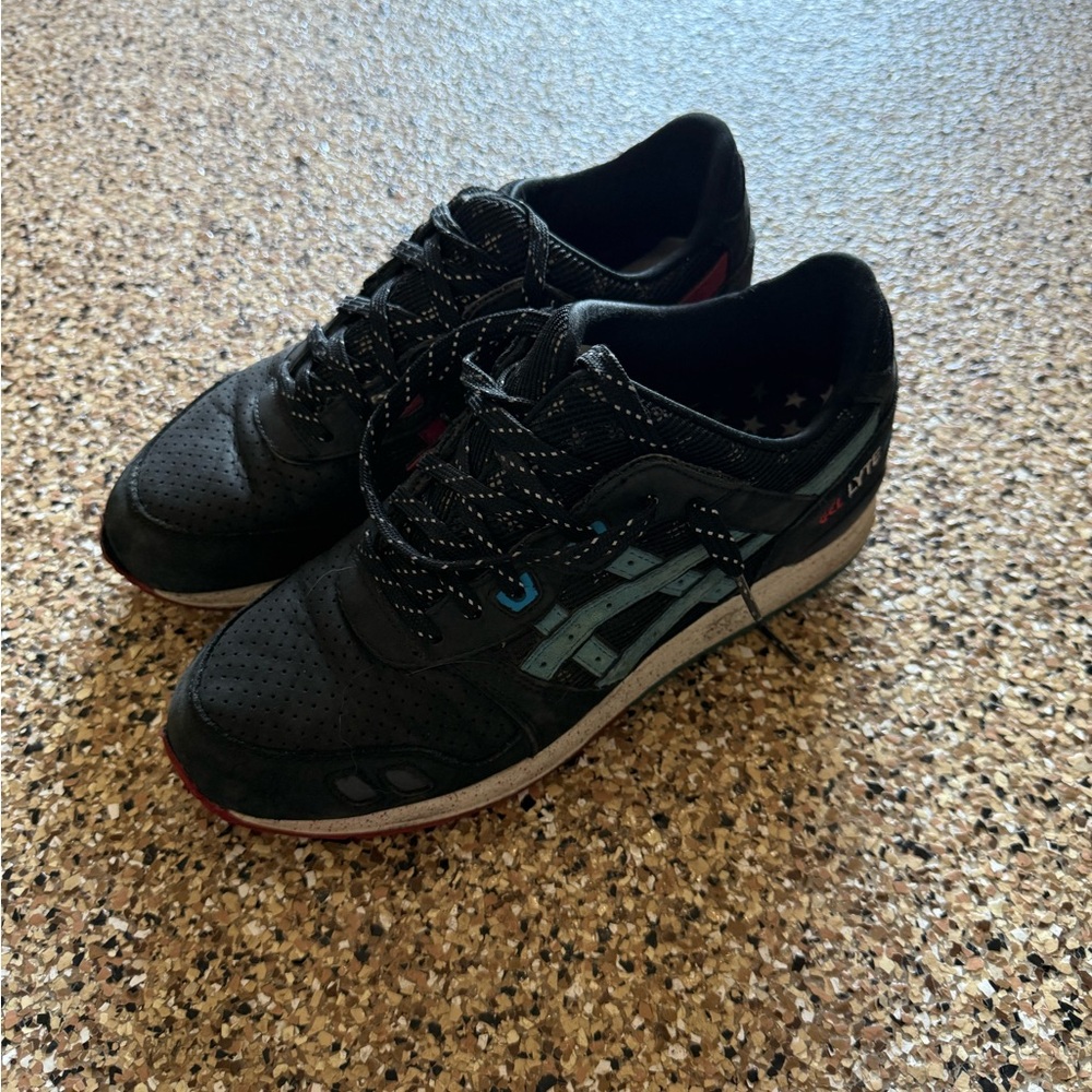 Asics Size 8 Men’s Wale Edition View 3
